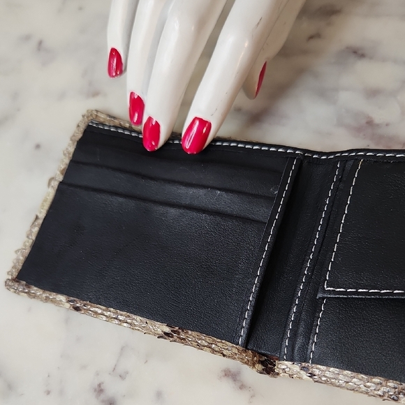 Authentic Python Snakeskin Bifold / Wallet - Picture 6 of 7